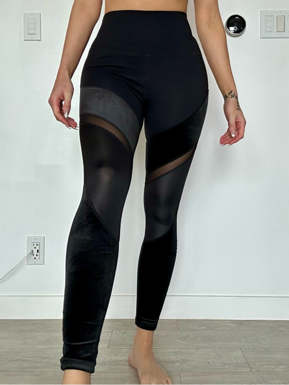 Black mesh + velvet gym stylish leggings